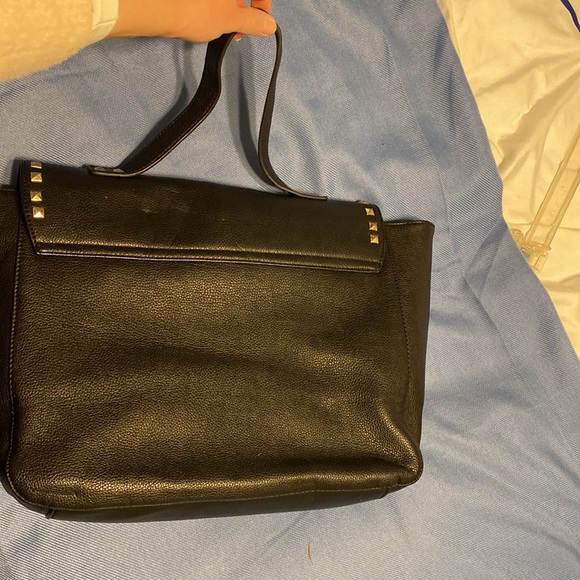 COPY - COPY - Medium size purse with gold studs and clasp in front - Picture 2 of 5